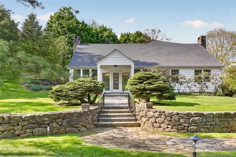 6 Raven Way Pleasantville NY 10570