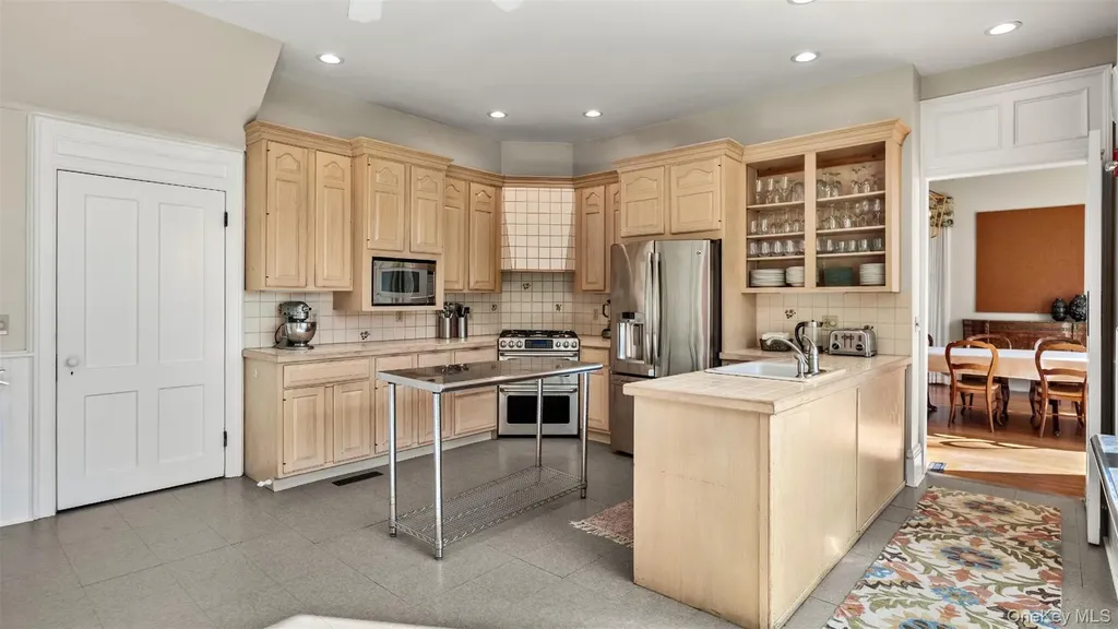 4317 Ny 23 Hudson NY 12534