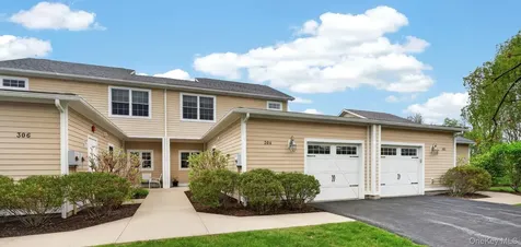 304 Ivy Trail Rhinebeck NY 12572