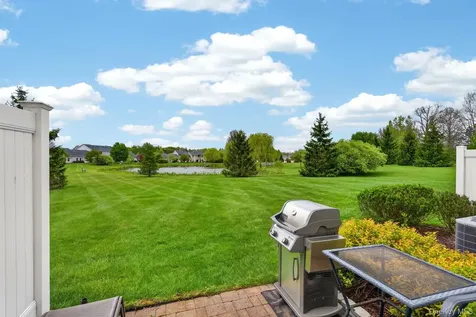 304 Ivy Trail Rhinebeck NY 12572