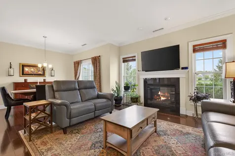 304 Ivy Trail Rhinebeck NY 12572