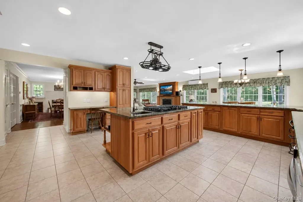 22 E Mayer Drive Suffern NY 10901