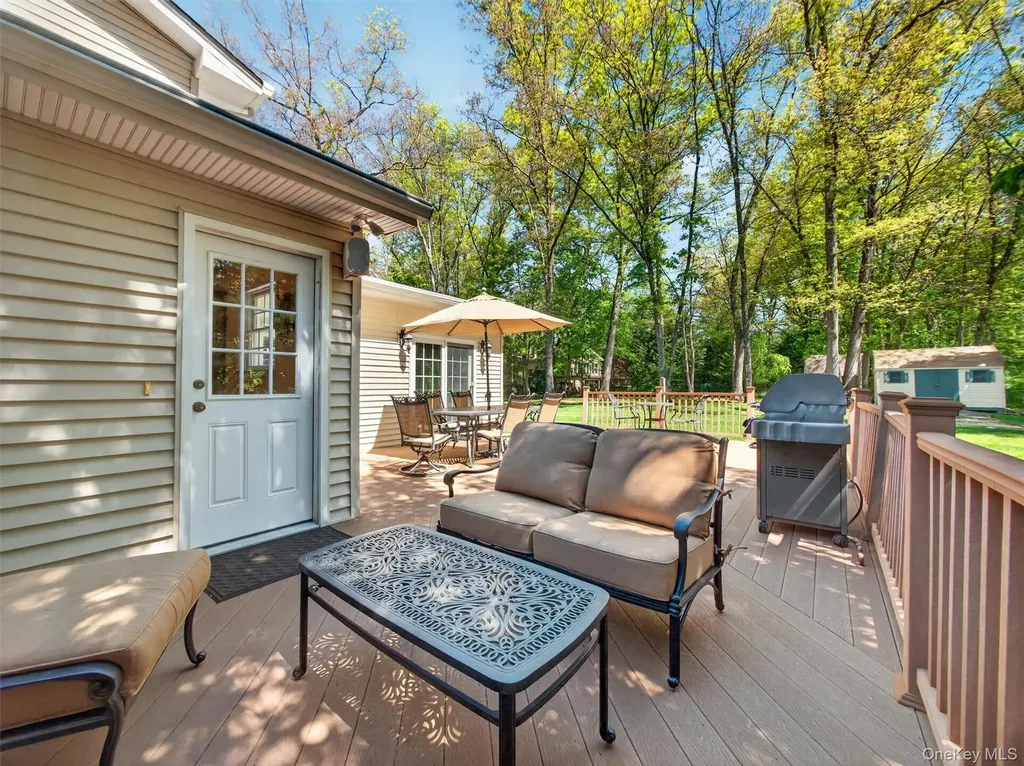 22 E Mayer Drive Suffern NY 10901