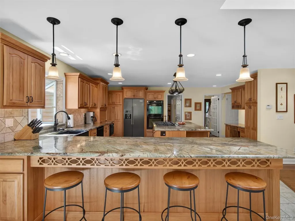 22 E Mayer Drive Suffern NY 10901
