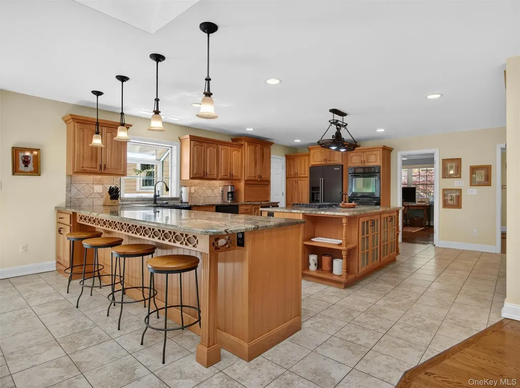 22 E Mayer Drive Suffern NY 10901