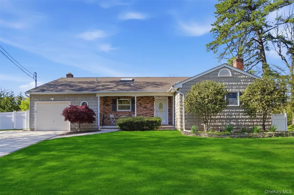 15 7th Avenue Smithtown NY 11787