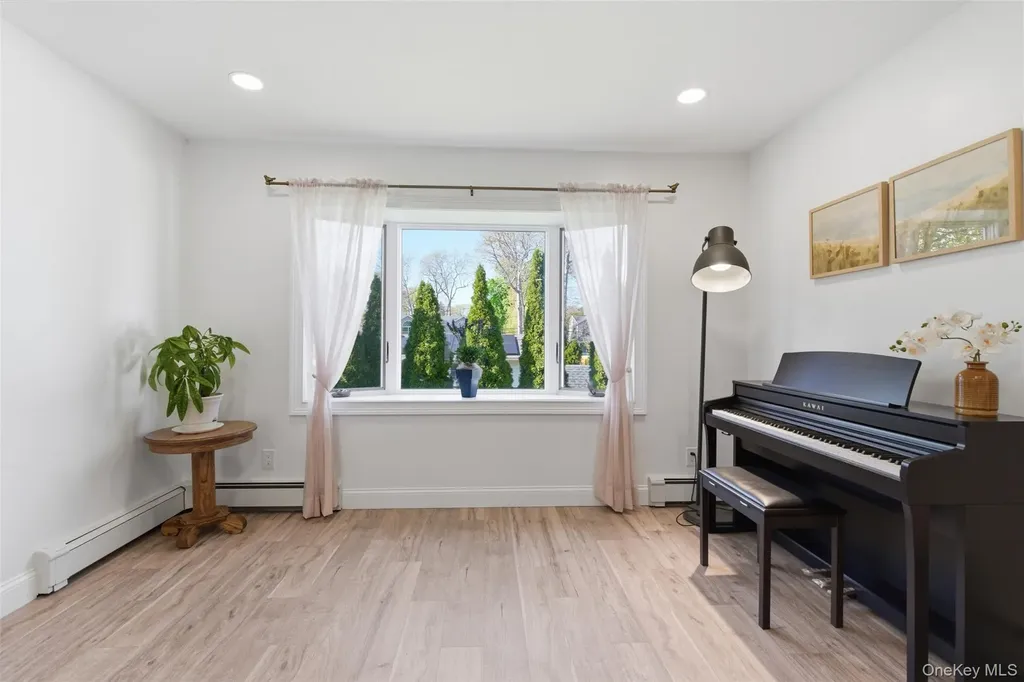 15 7th Avenue Smithtown NY 11787