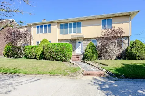 13802 Rockaway Beach Boulevard Belle Harbor NY 11694