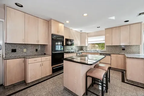 13802 Rockaway Beach Boulevard Belle Harbor NY 11694