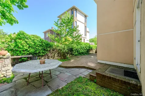 13802 Rockaway Beach Boulevard Belle Harbor NY 11694