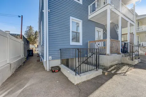 7 4th Street White Plains NY 10606