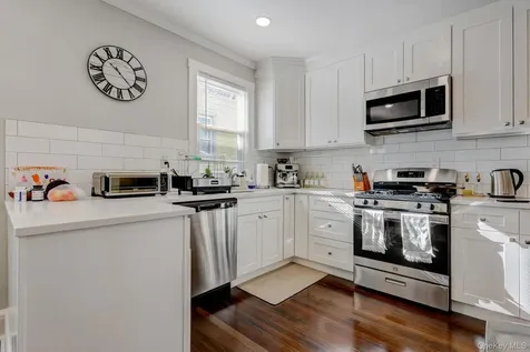 7 4th Street White Plains NY 10606