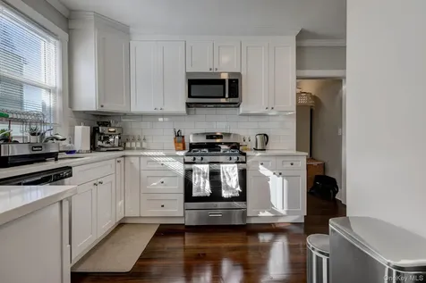 7 4th Street White Plains NY 10606