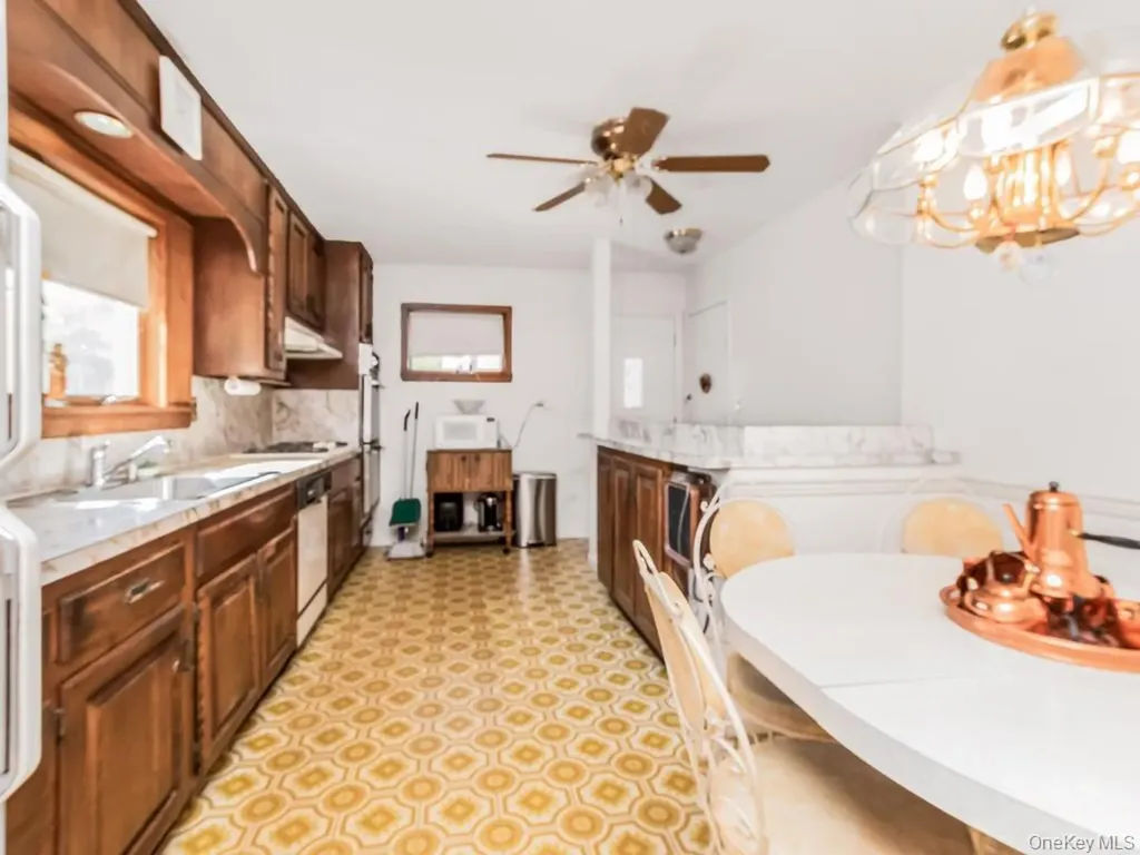 1109 Aka 1111 Nepperhan Avenue Yonkers NY 10703