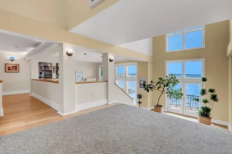 35 Sunview Drive Glen Cove NY 11542