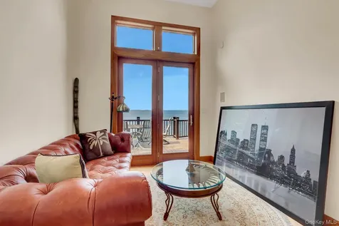 35 Sunview Drive Glen Cove NY 11542