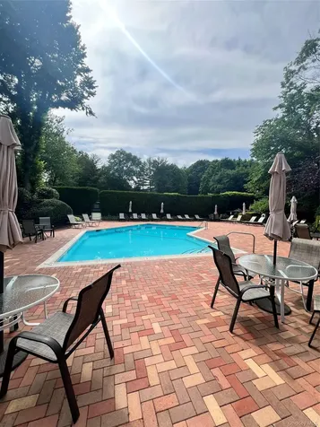 35 Sunview Drive Glen Cove NY 11542