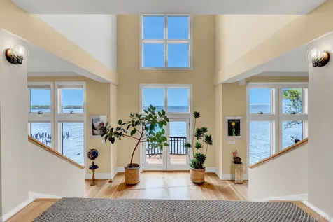 35 Sunview Drive Glen Cove NY 11542