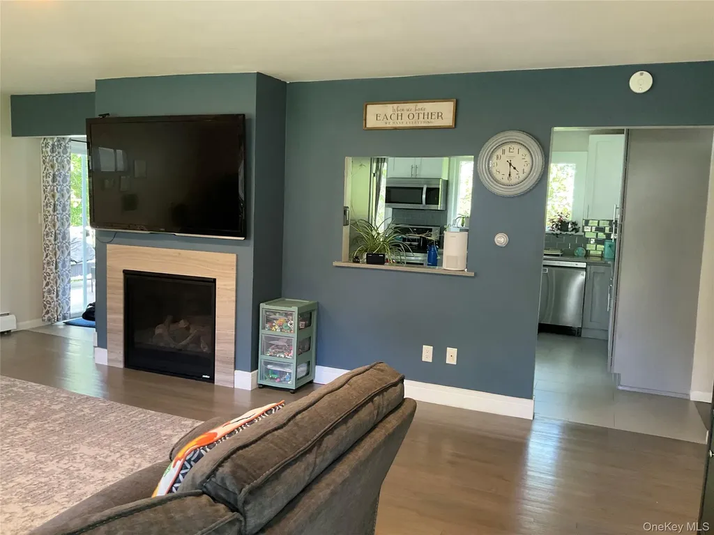 15 Brooker Drive Newburgh NY 12550