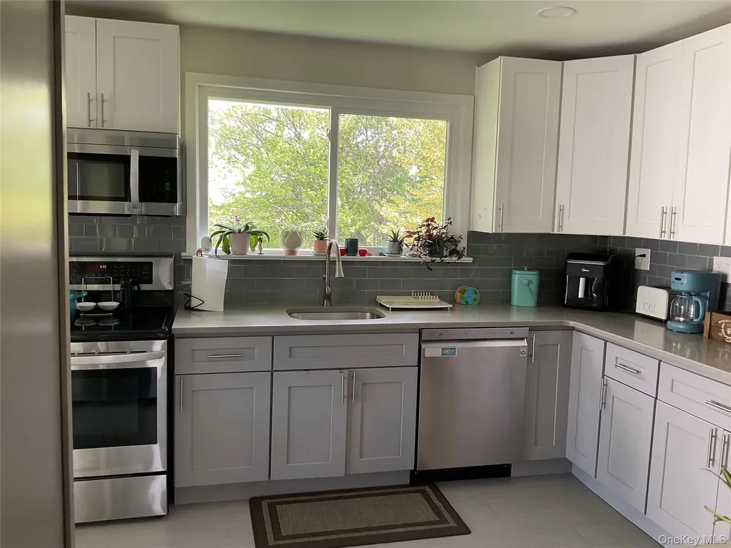 15 Brooker Drive Newburgh NY 12550