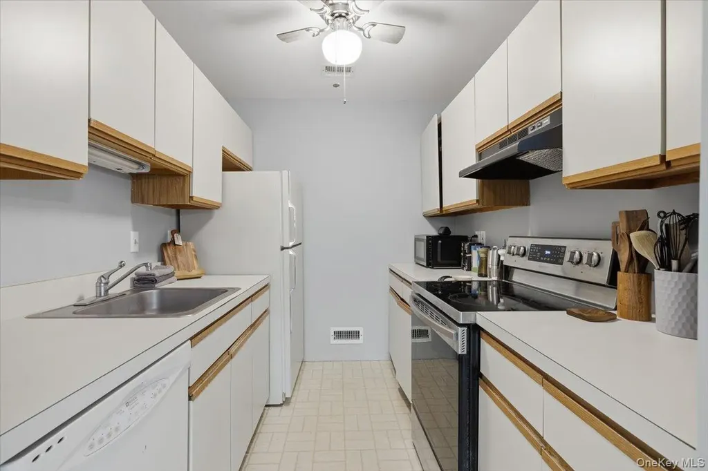 1001 Skyline Drive Coram NY 11727