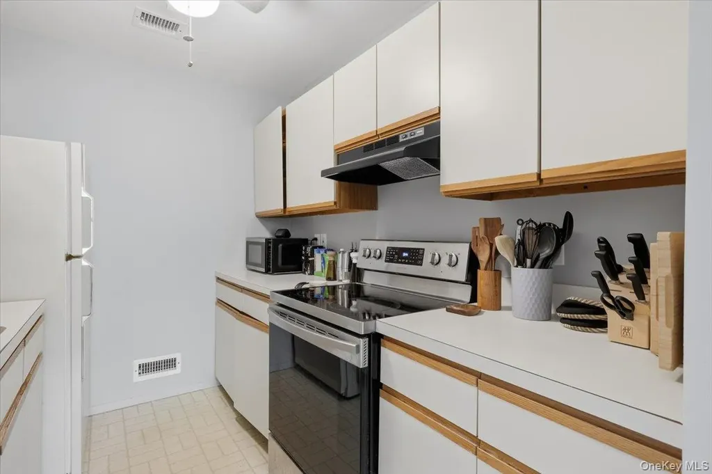 1001 Skyline Drive Coram NY 11727