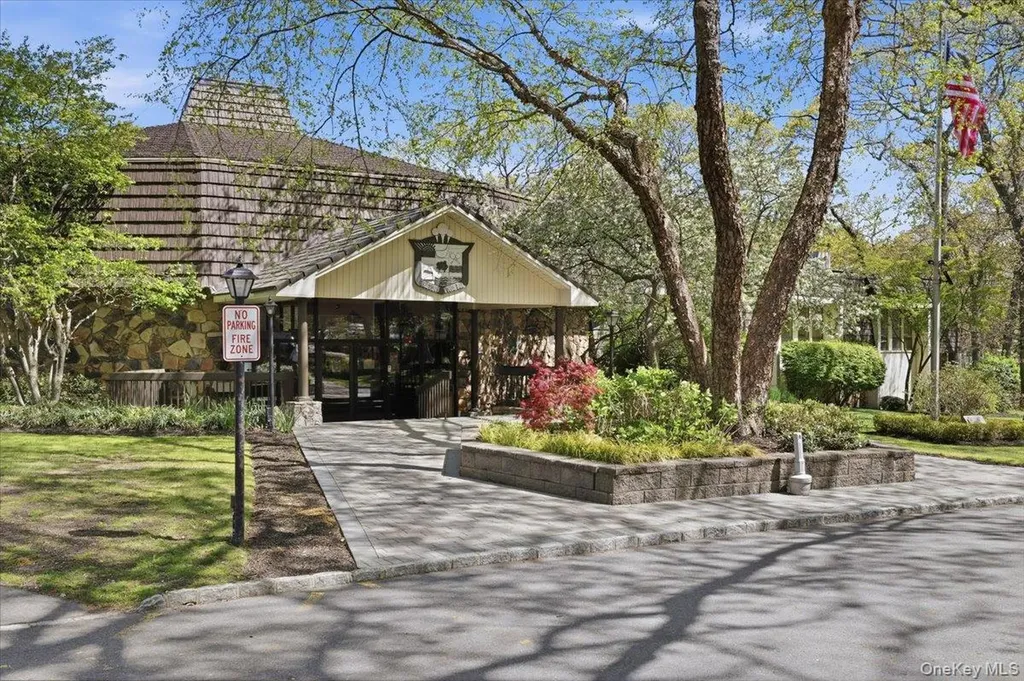 1001 Skyline Drive Coram NY 11727