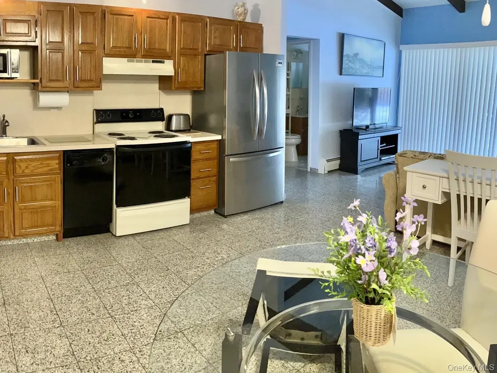 221 Mill Road Westhampton Beach NY 11978