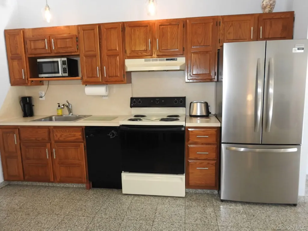 221 Mill Road Westhampton Beach NY 11978