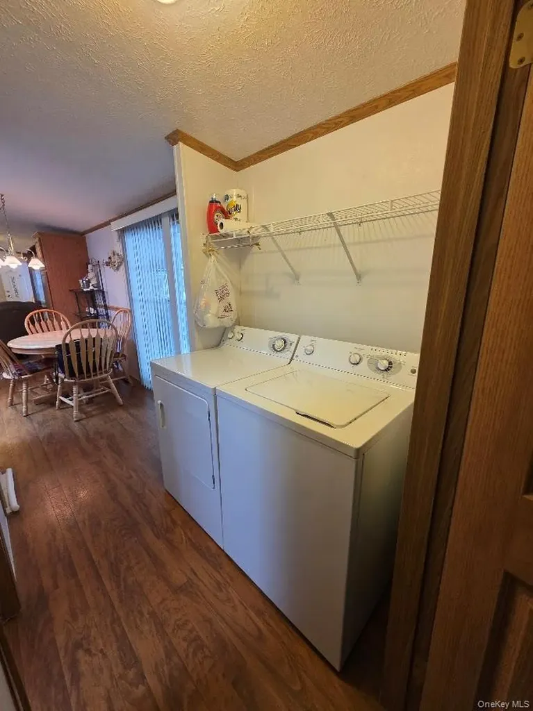 37 Hubbard Avenue Riverhead NY 11901