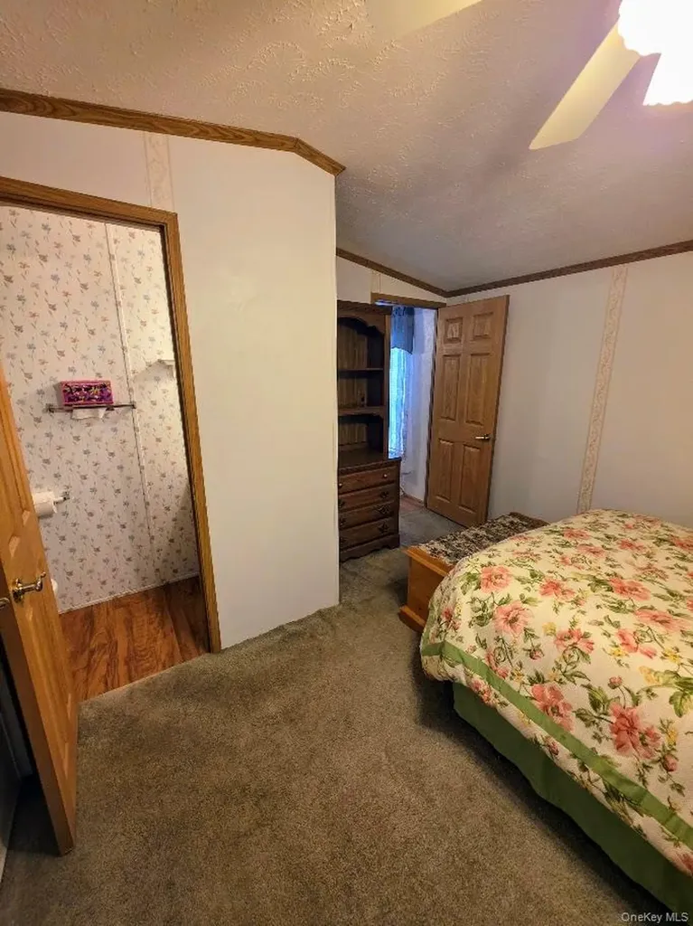 37 Hubbard Avenue Riverhead NY 11901