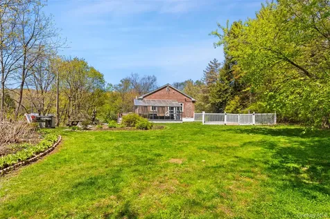 307 White Pond Road Stormville NY 12582