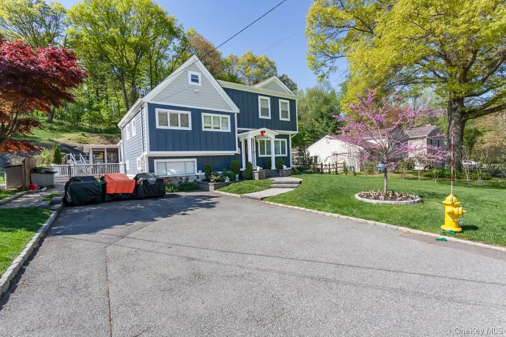 49 Meadow Road Montrose NY 10548