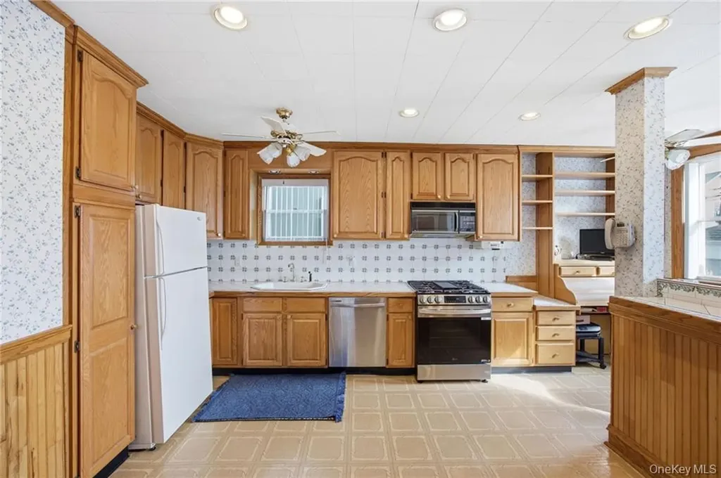 20 77th Street Brooklyn NY 11209