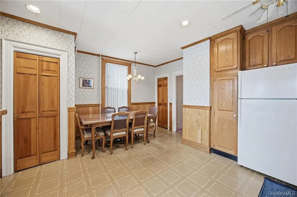 20 77th Street Brooklyn NY 11209