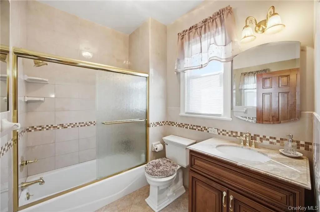 20 77th Street Brooklyn NY 11209