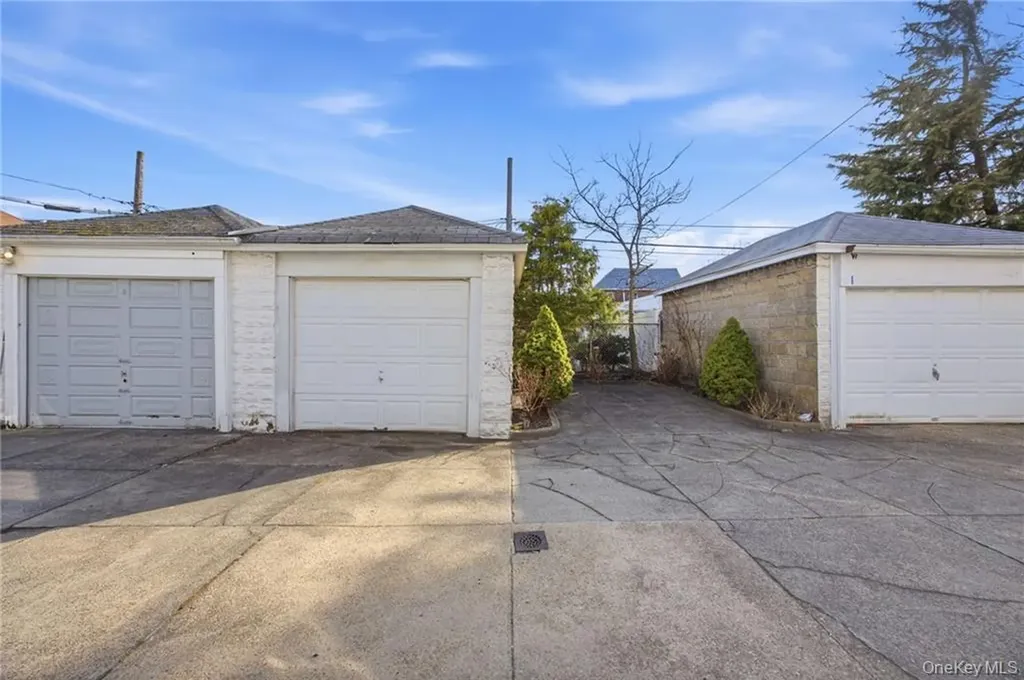 20 77th Street Brooklyn NY 11209