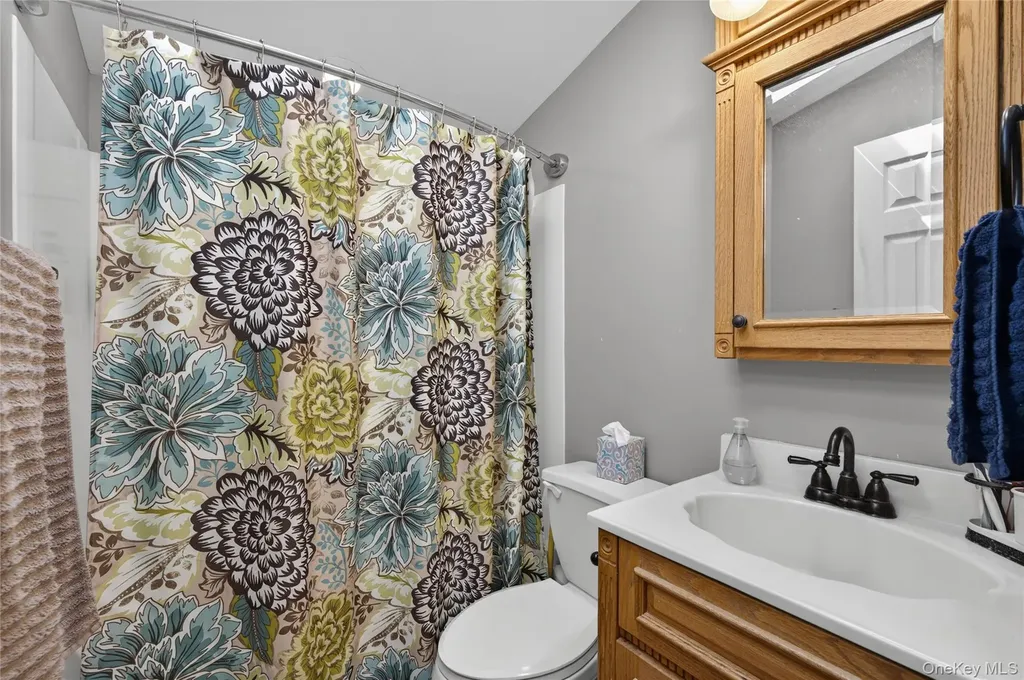 492 Atlantic Street East Northport NY 11731
