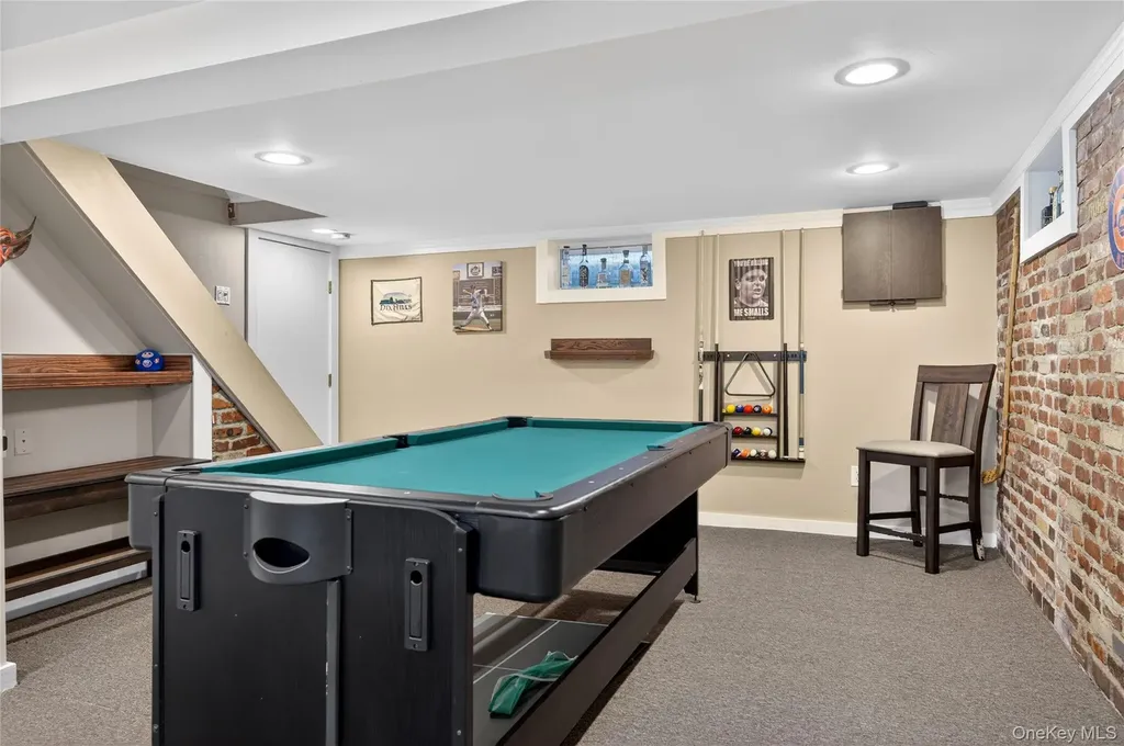 492 Atlantic Street East Northport NY 11731