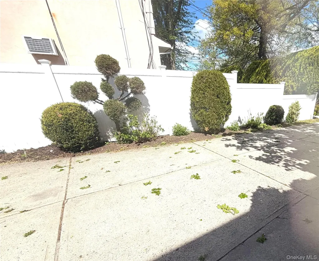 75 Farnum Boulevard Franklin Square NY 11010