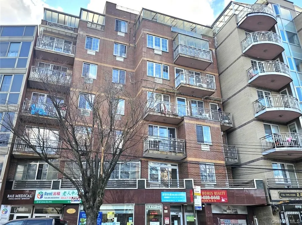 3122 Union Street Flushing NY 11354