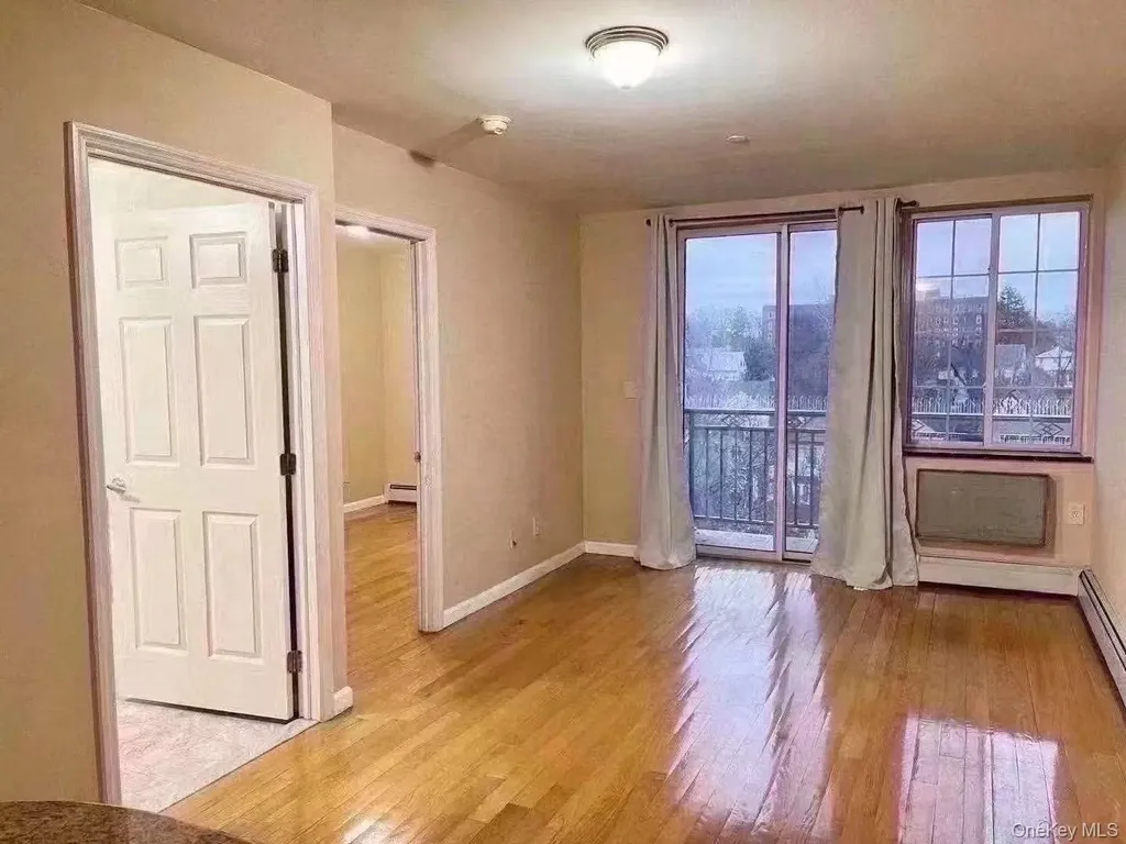 3122 Union Street Flushing NY 11354