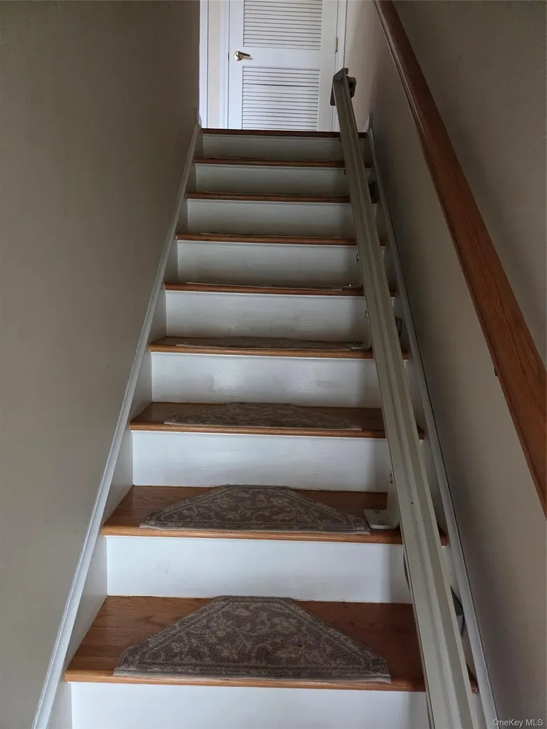 49 Aveonis Court Fishkill NY 12524