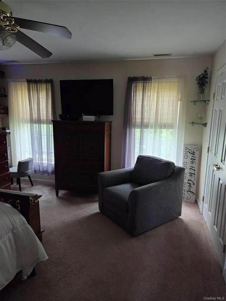 49 Aveonis Court Fishkill NY 12524