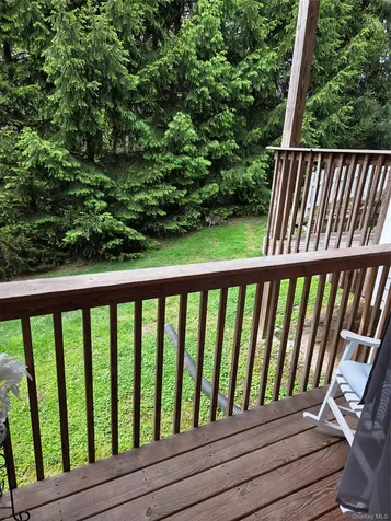 49 Aveonis Court Fishkill NY 12524