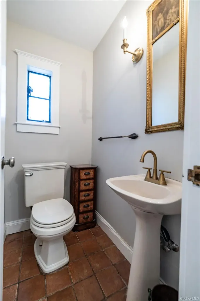 19 Addison Place Rockville Centre NY 11570