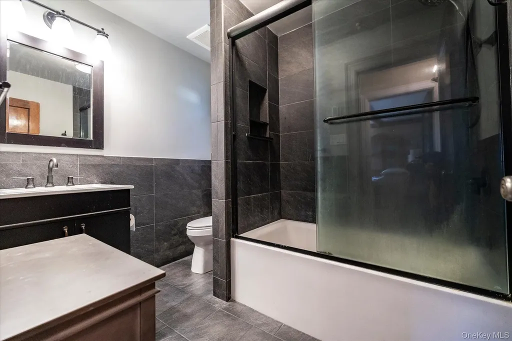 19 Addison Place Rockville Centre NY 11570