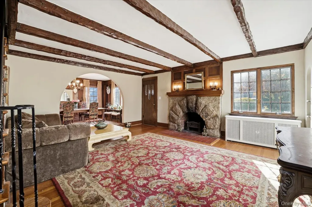 19 Addison Place Rockville Centre NY 11570