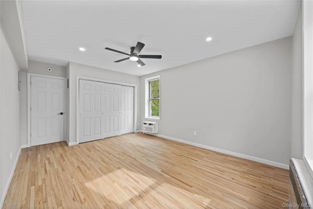 6535 Broadway Bronx NY 10471