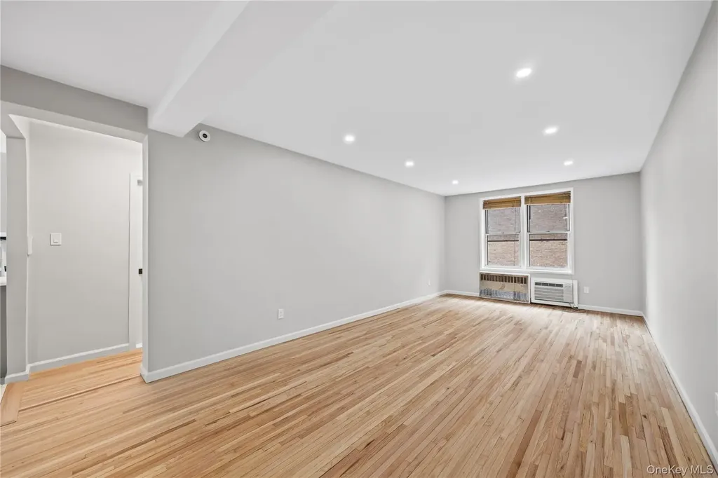 6535 Broadway Bronx NY 10471